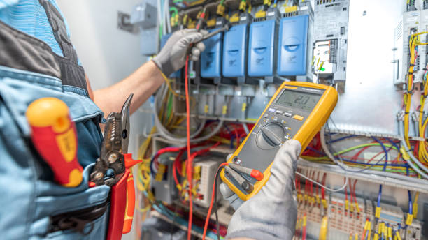 Best Affordable Emergency Electrician  in Comstock Park, MI